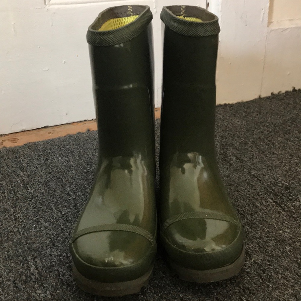 Sorel women’s rain boots size 7